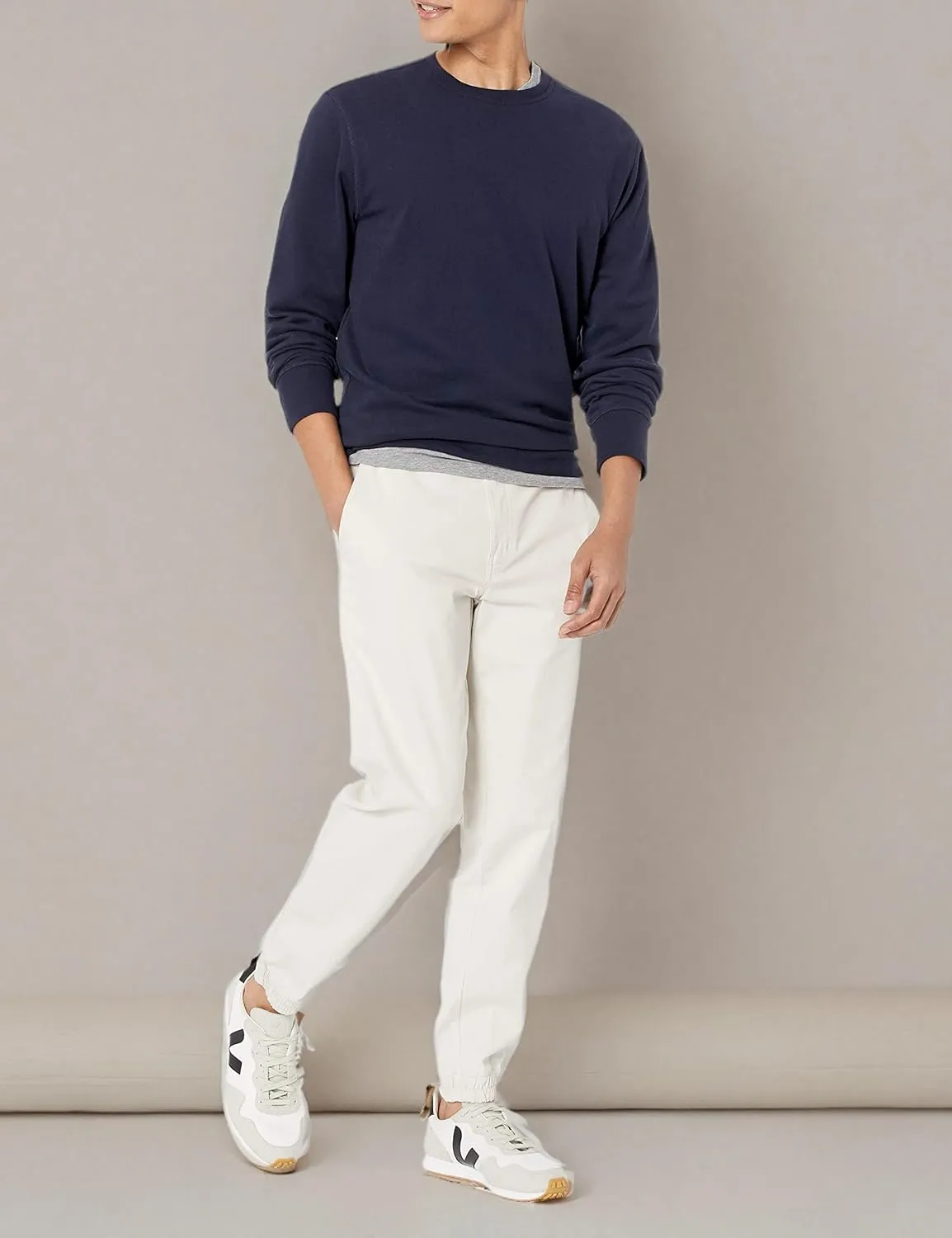 Amazon Essentials Men's Straight-Fit Chino Jogger Pant